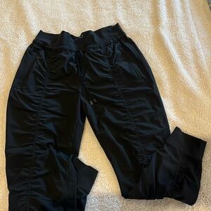 Athleta Altitude lined pant in black